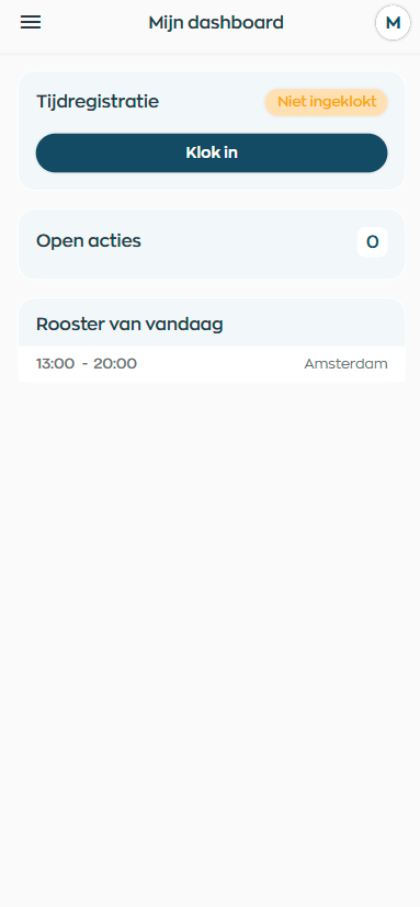 Medewerker registreert gewerkte uren